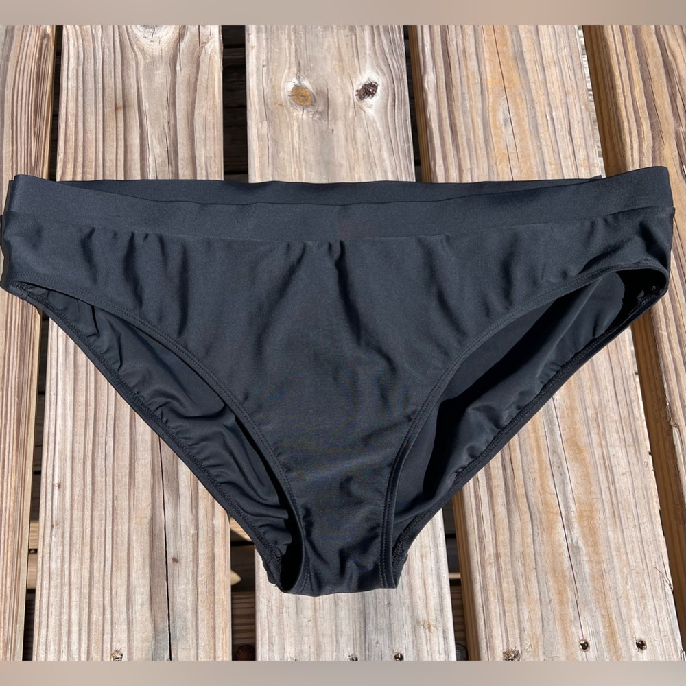 - Liz Lange XXL Maternity Black Swim Bottoms! LIKE NEW!